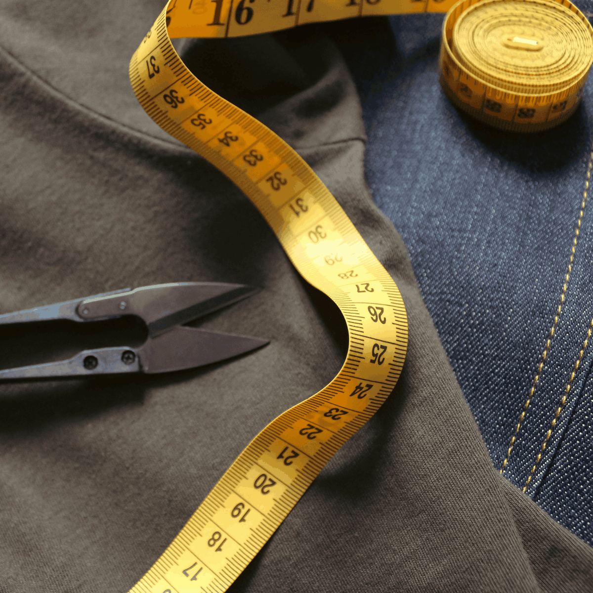 L'ATELIER SUR MESURE MOTOR WHEELS CLOTHING