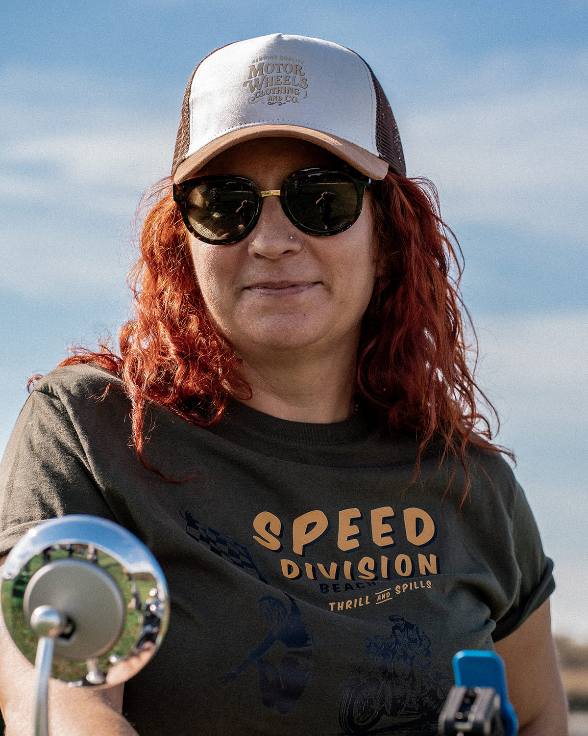 T-shirt "Speed Division" en beige et kaki, édition limitée, style racing vintage, Motor Wheels Clothing