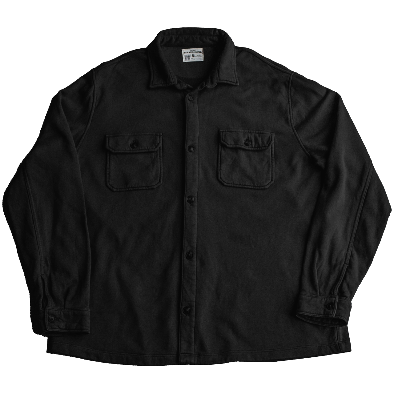 surchemise workwear noire Motor Wheels Clothing en coton biologique, style vintage, avec poches poitrine et boutons contrastés.