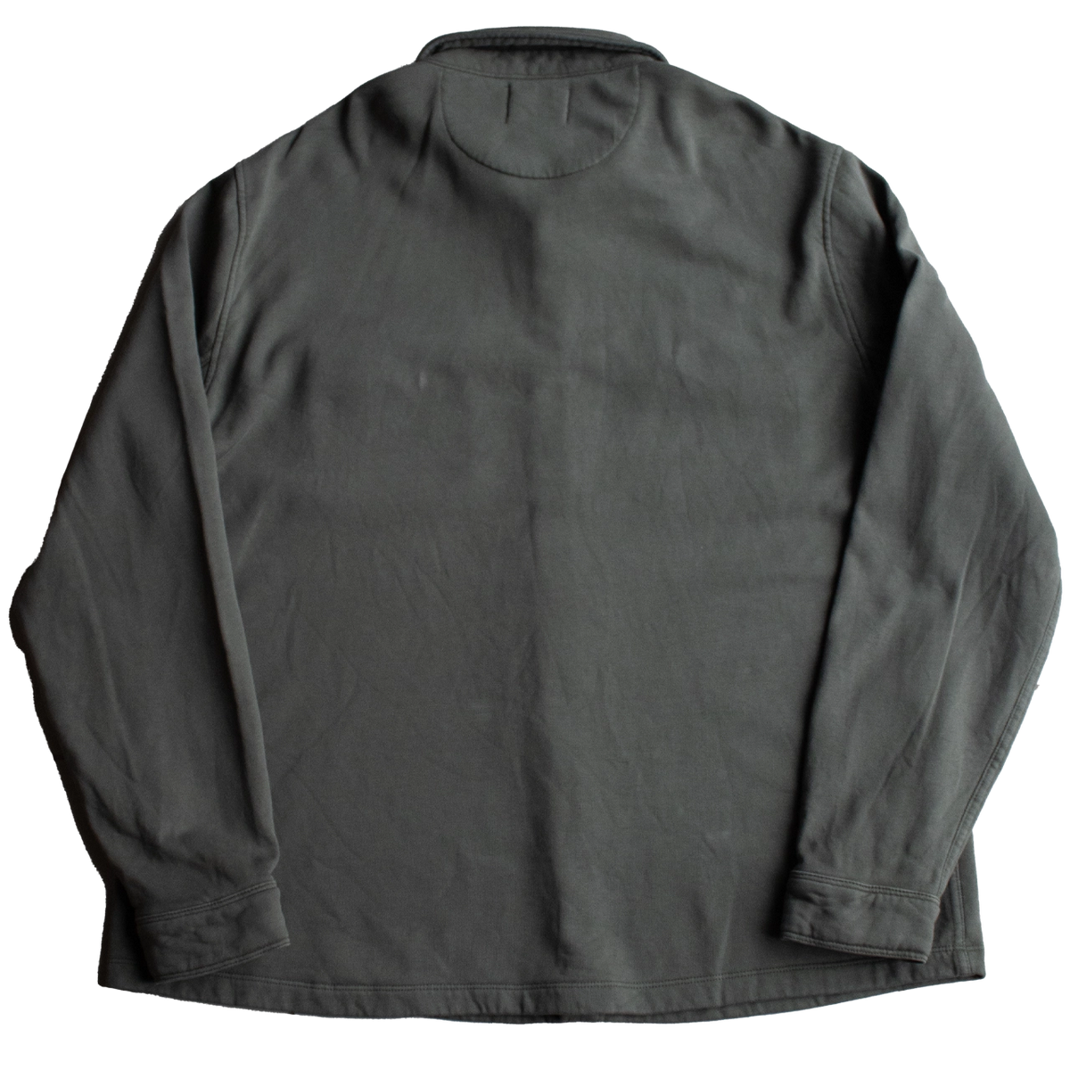 surchemise workwear verte Motor Wheels Clothing en coton biologique, style vintage, avec poches poitrine et boutons contrastés.