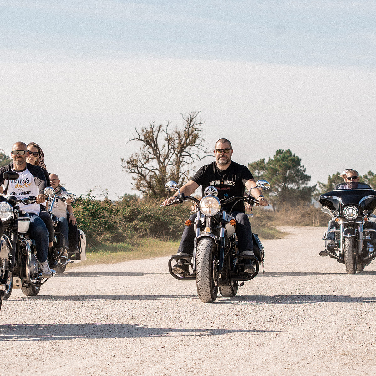 T-shirt "Let’s Ride" Motor Wheels, design vintage biker avec impression chopper au dos