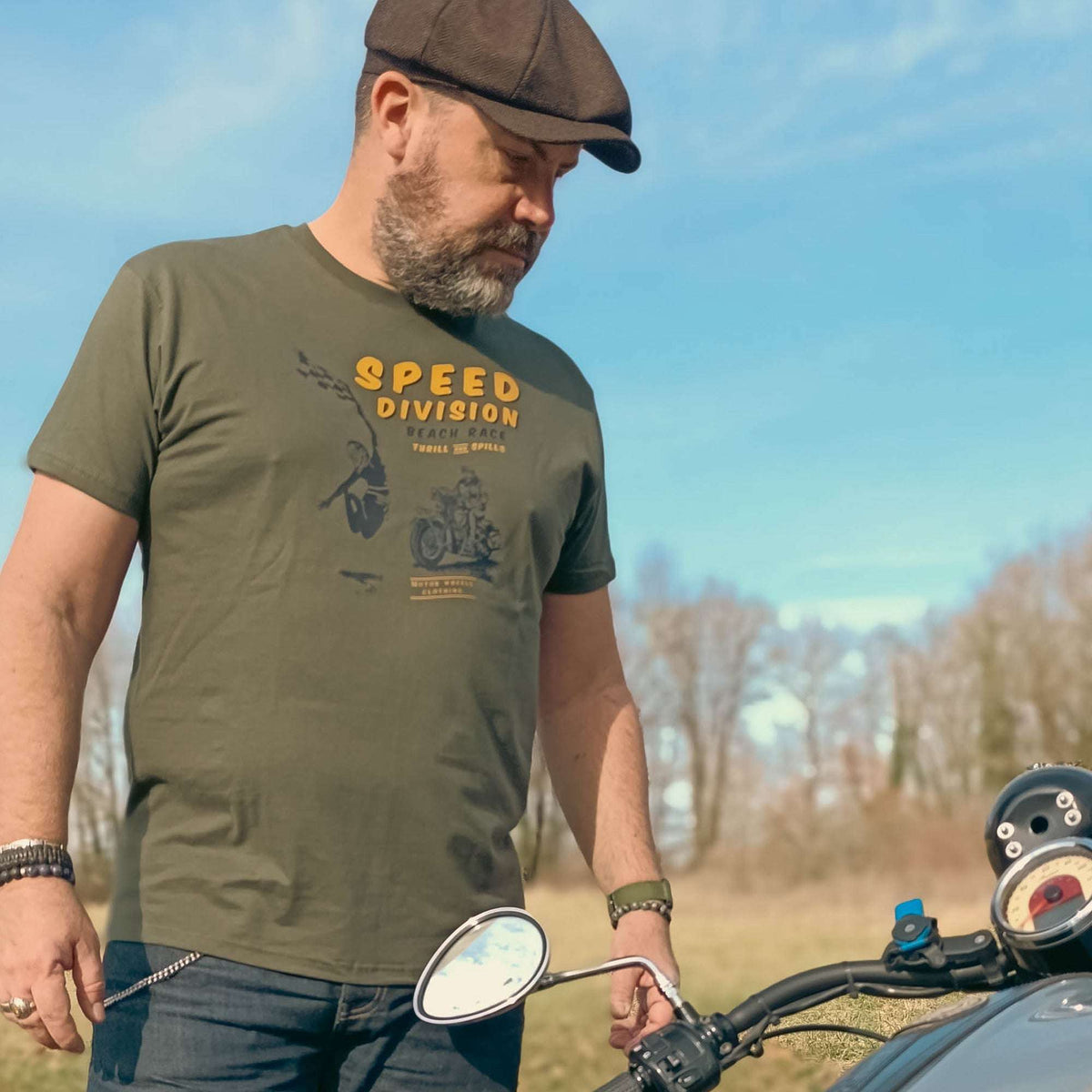 T-shirt "Speed Division" en beige et kaki, édition limitée, style racing vintage, Motor Wheels Clothing
